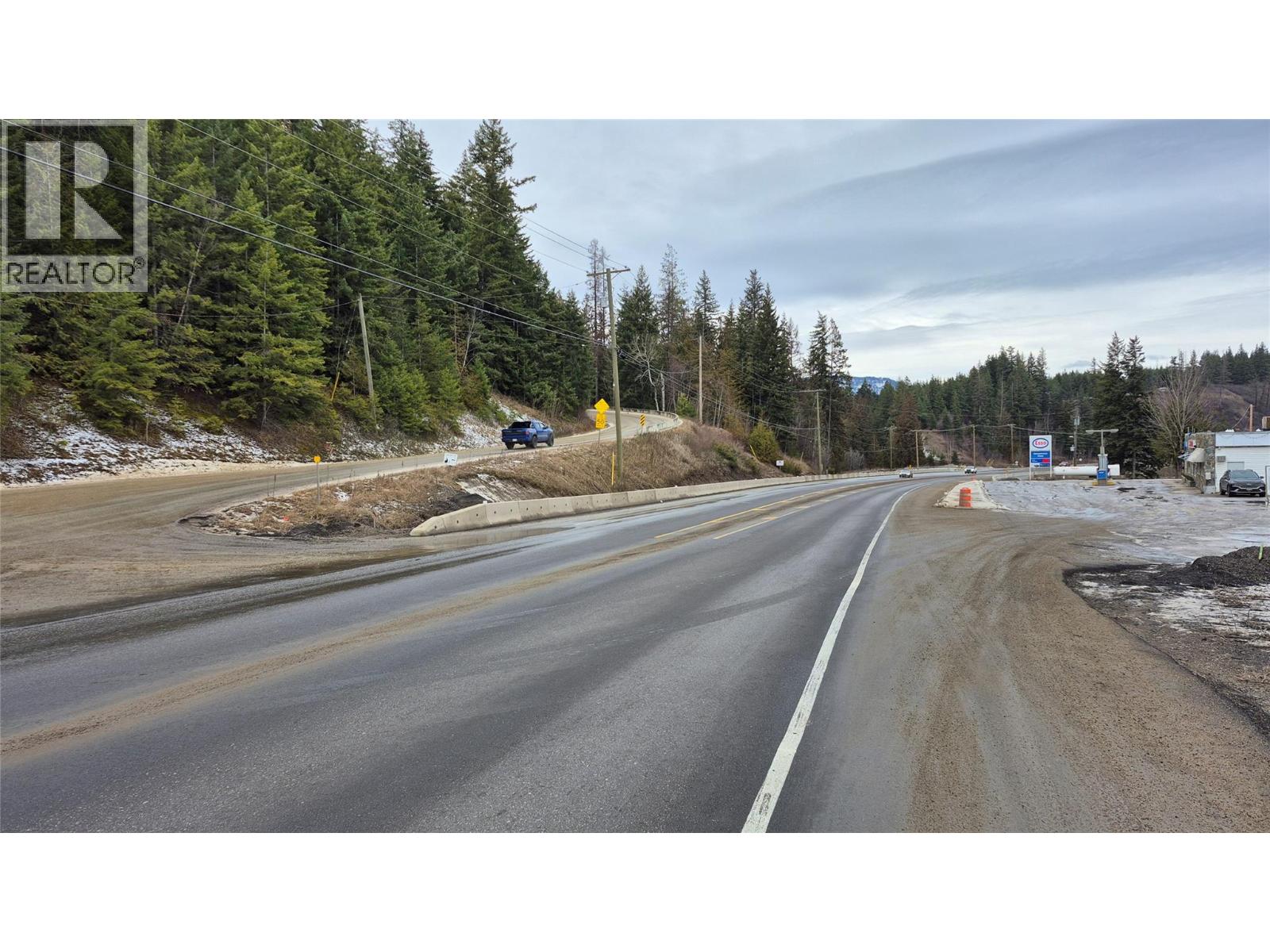 5177 Trans Canada Highway, Tappen, British Columbia  V0E 2X3 - Photo 18 - 10369414