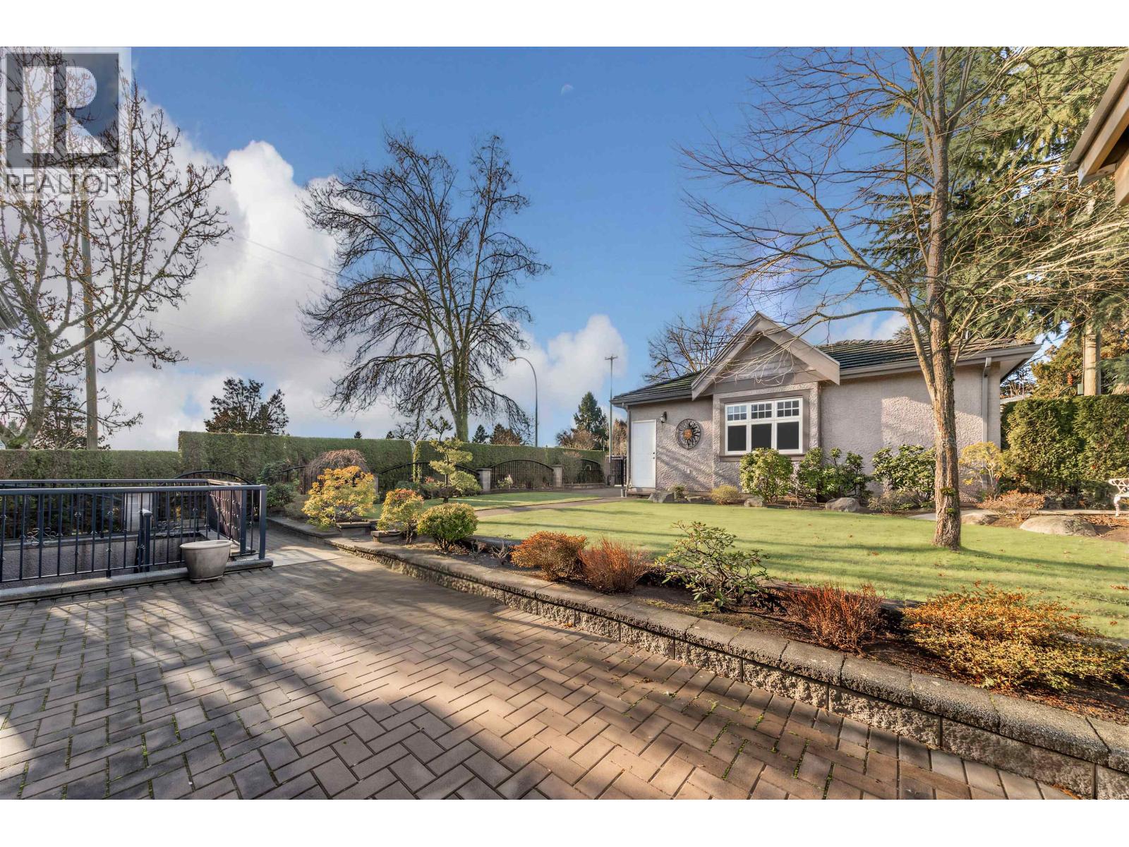 6981 Laurel Street, Vancouver, British Columbia  V6P 3T6 - Photo 2 - R3079339