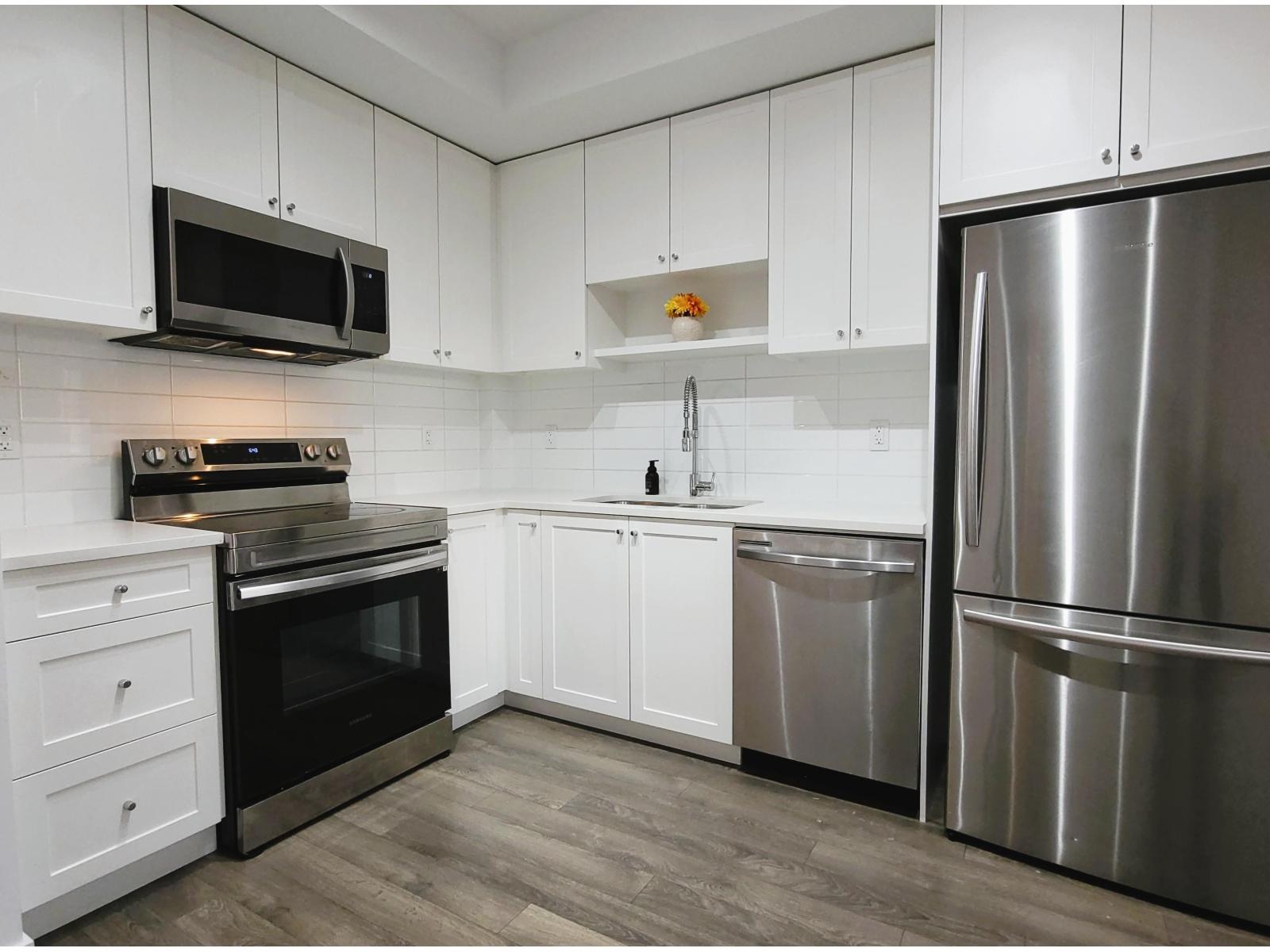 502 13623 81a Avenue, Surrey, British Columbia  V3W 3N7 - Photo 4 - R3080879