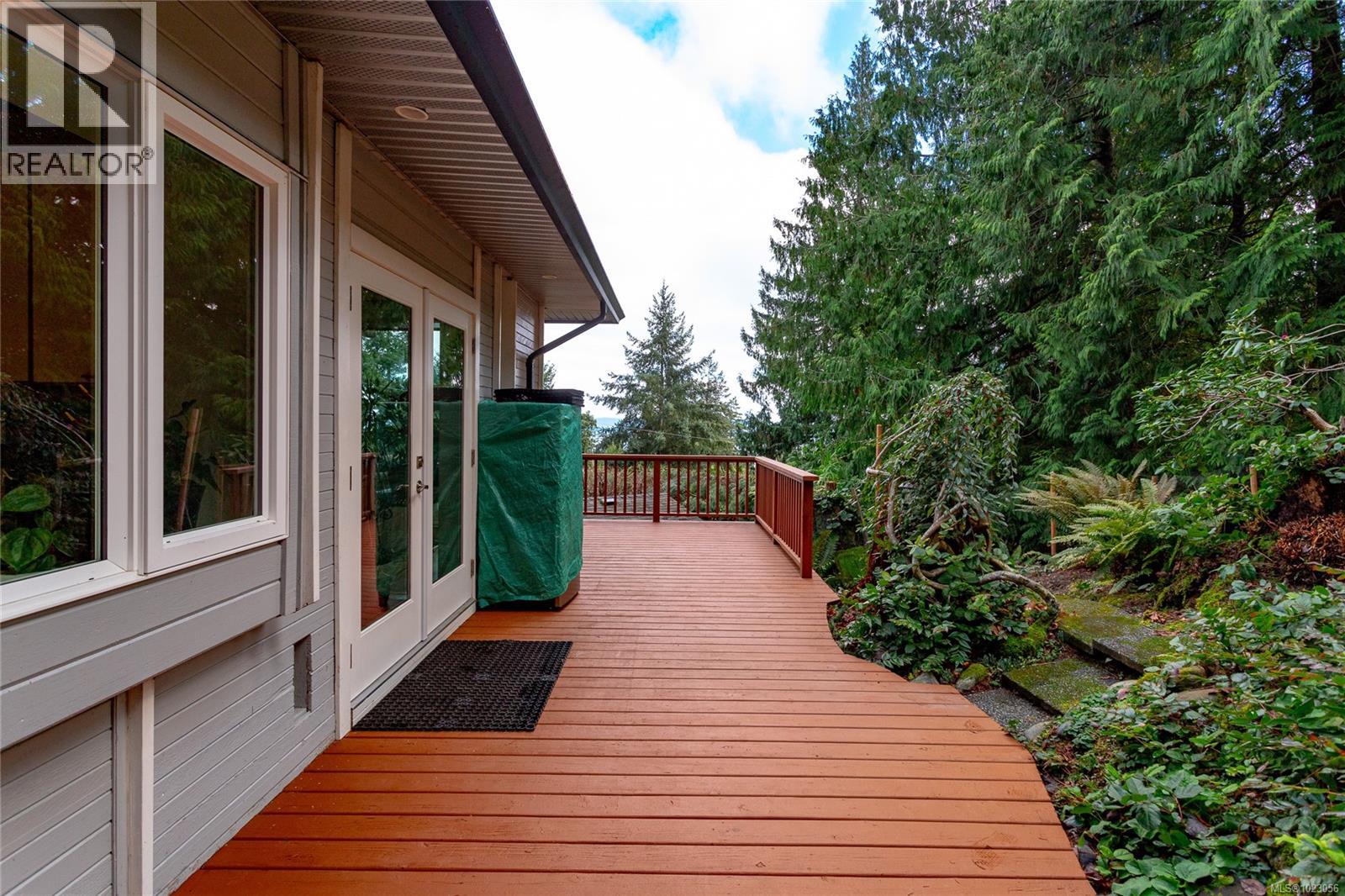 5150 Polson Terr, Saanich, British Columbia  V8Y 2C4 - Photo 39 - 1023056