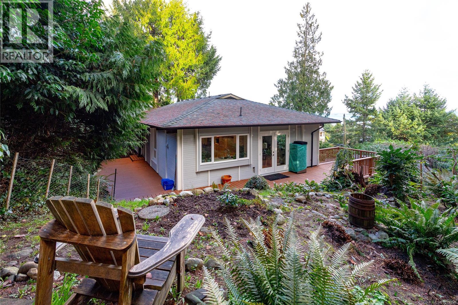 5150 Polson Terr, Saanich, British Columbia  V8Y 2C4 - Photo 47 - 1023056