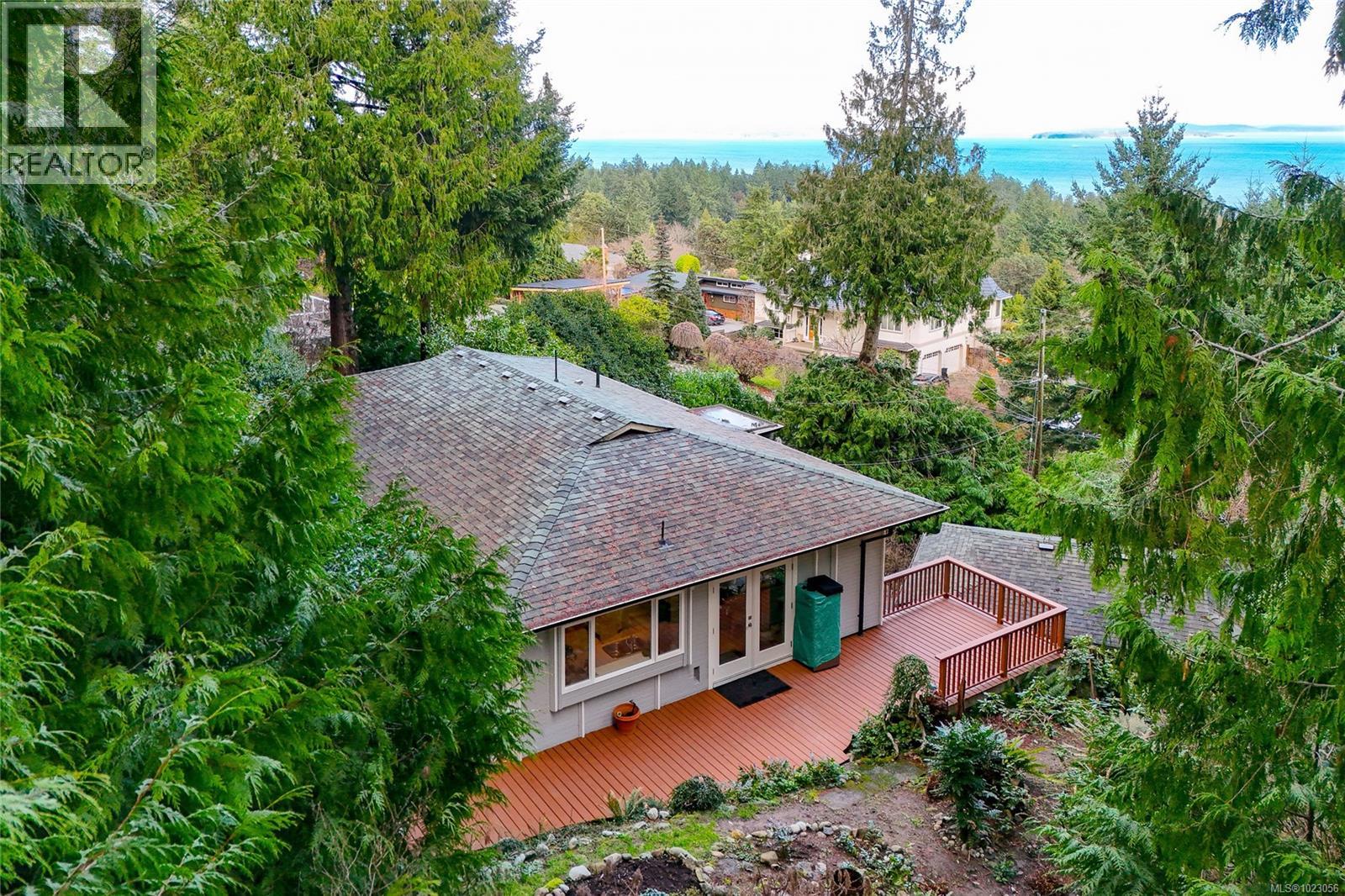 5150 Polson Terr, Saanich, British Columbia  V8Y 2C4 - Photo 48 - 1023056