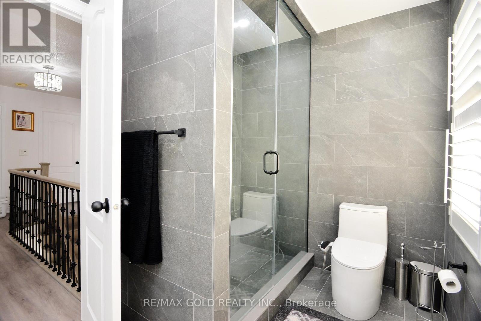 1 Blaketon Court, Brampton, Ontario  L6P 1G4 - Photo 36 - W12481221