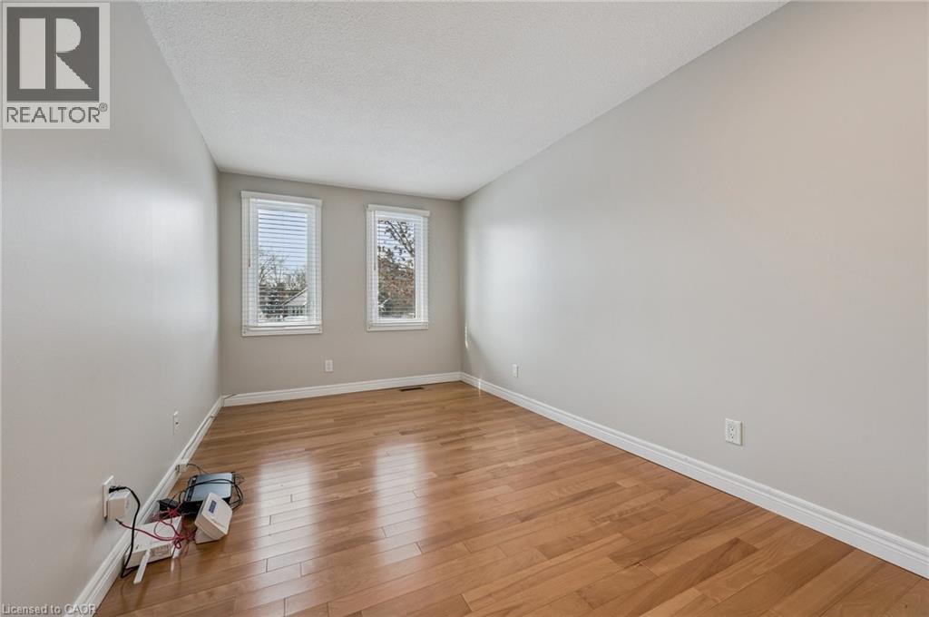 19 Broadview Court, Kitchener, Ontario  N2A 2X8 - Photo 17 - 40798739