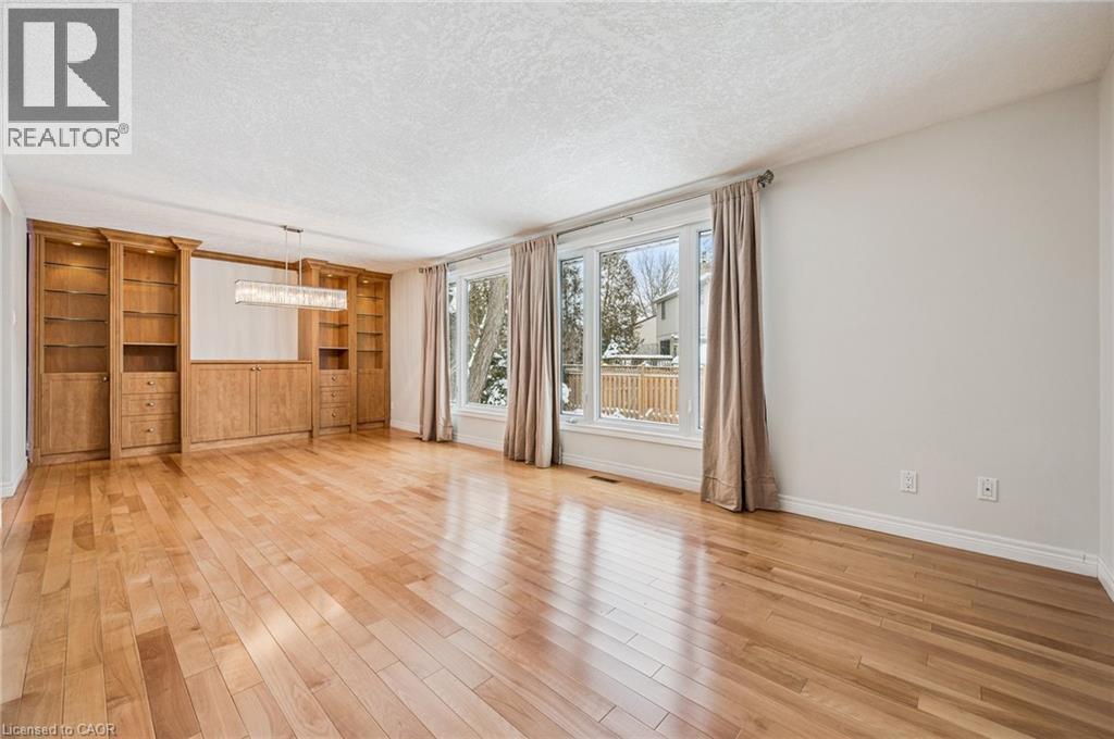 19 Broadview Court, Kitchener, Ontario  N2A 2X8 - Photo 6 - 40798739