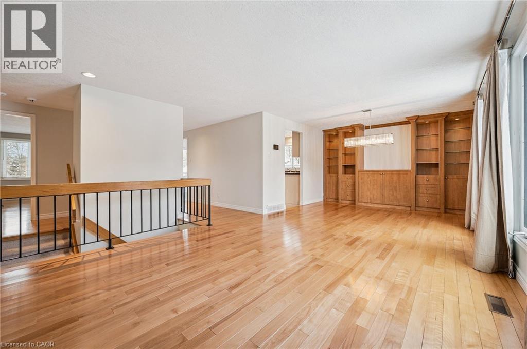 19 Broadview Court, Kitchener, Ontario  N2A 2X8 - Photo 7 - 40798739