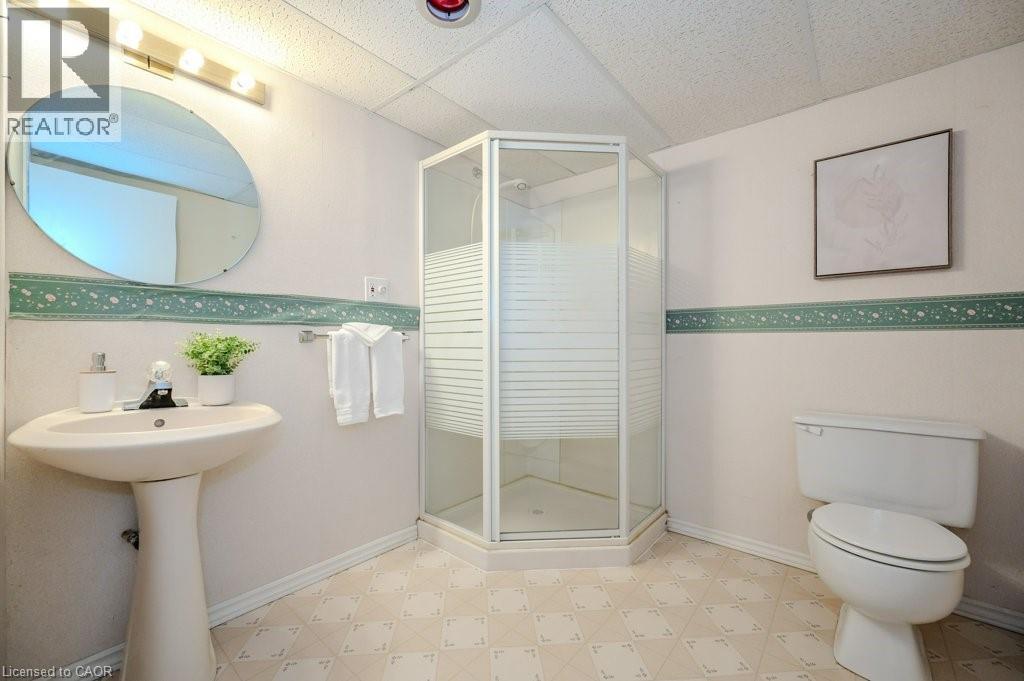 185 Wesley Crescent, Waterloo, Ontario  N2J 4G8 - Photo 23 - 40795987