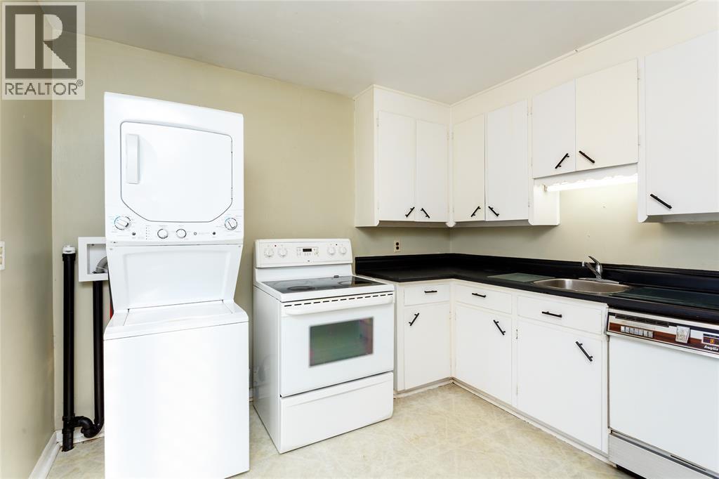 547 Superior Street, Sarnia, Ontario  N7T 7E7 - Photo 19 - 26001473