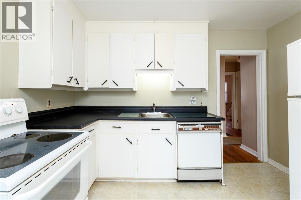 547 Superior Street, Sarnia, Ontario  N7T 7E7 - Photo 20 - 26001473