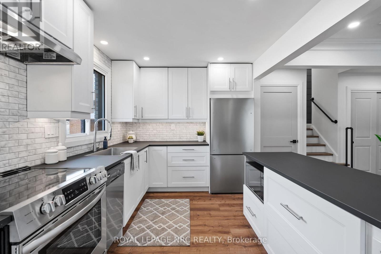 Upper - 4908 Pettit Avenue, Niagara Falls, Ontario  L2E 6L6 - Photo 10 - X12715964