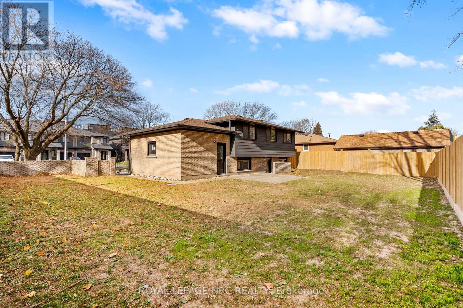 Upper - 4908 Pettit Avenue, Niagara Falls, Ontario  L2E 6L6 - Photo 28 - X12715964