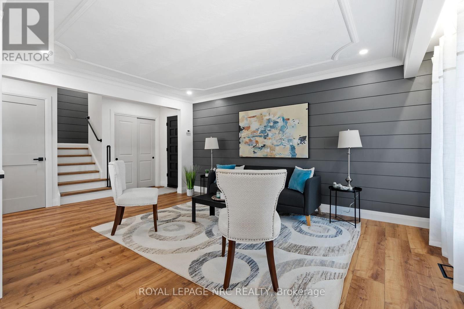 Upper - 4908 Pettit Avenue, Niagara Falls, Ontario  L2E 6L6 - Photo 5 - X12715964