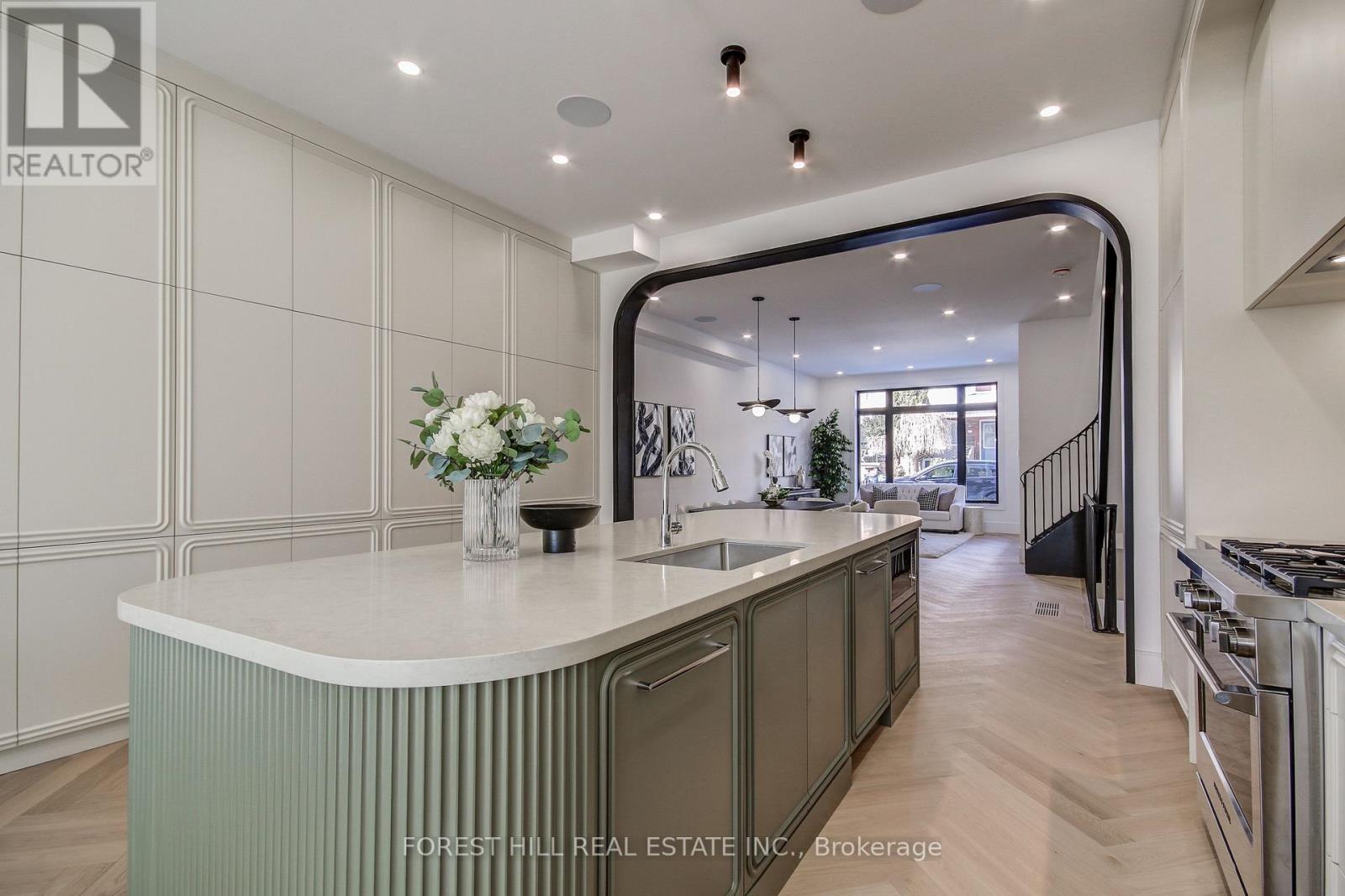 21 Foxley Street, Toronto, Ontario  M6J 1P9 - Photo 12 - C12715904