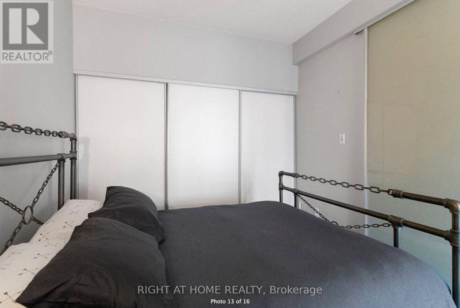 730 - 90 Stadium Road, Toronto, Ontario  M5V 3W5 - Photo 10 - C12715940