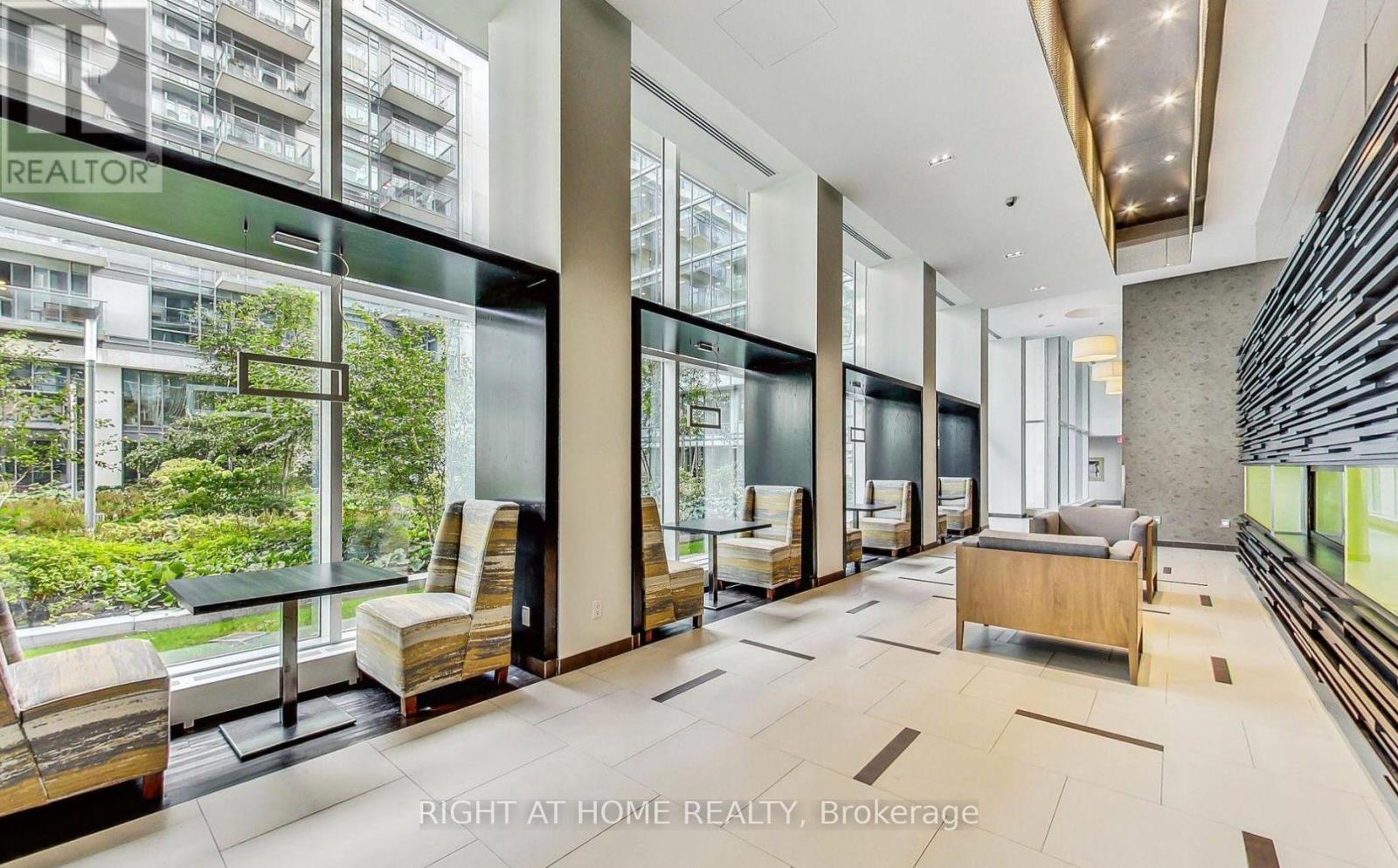 730 - 90 Stadium Road, Toronto, Ontario  M5V 3W5 - Photo 17 - C12715940