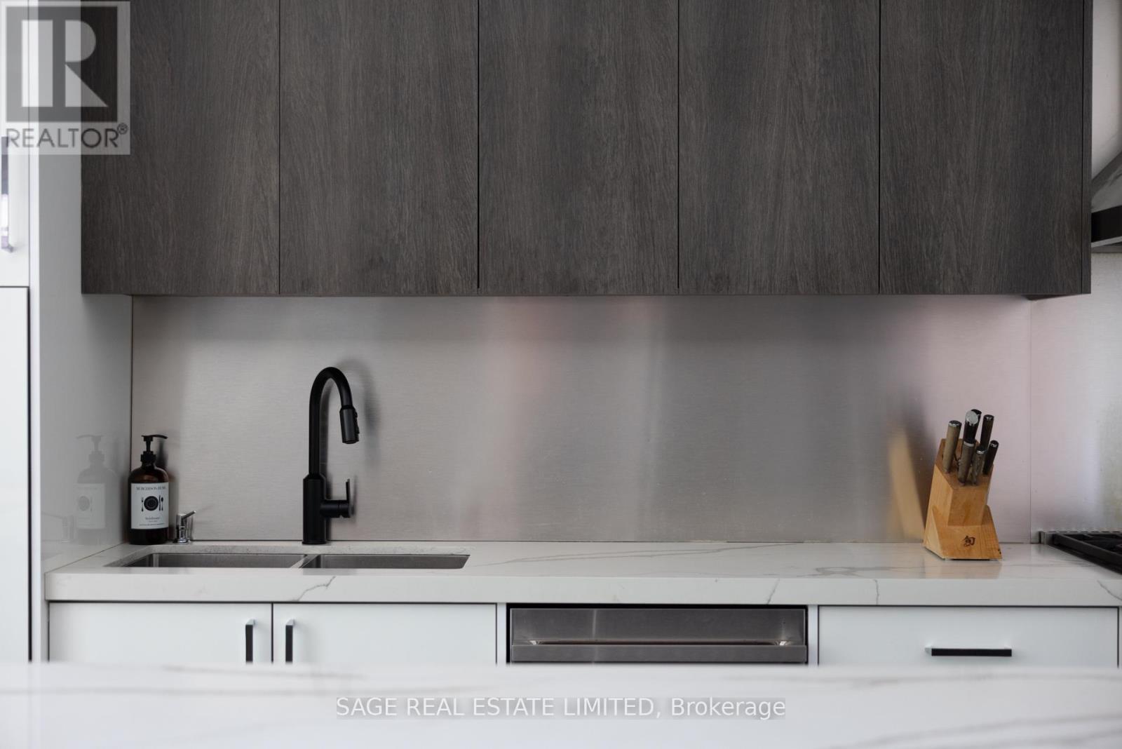 40 Hoyle Avenue, Toronto, Ontario  M4S 2X6 - Photo 18 - C12715944