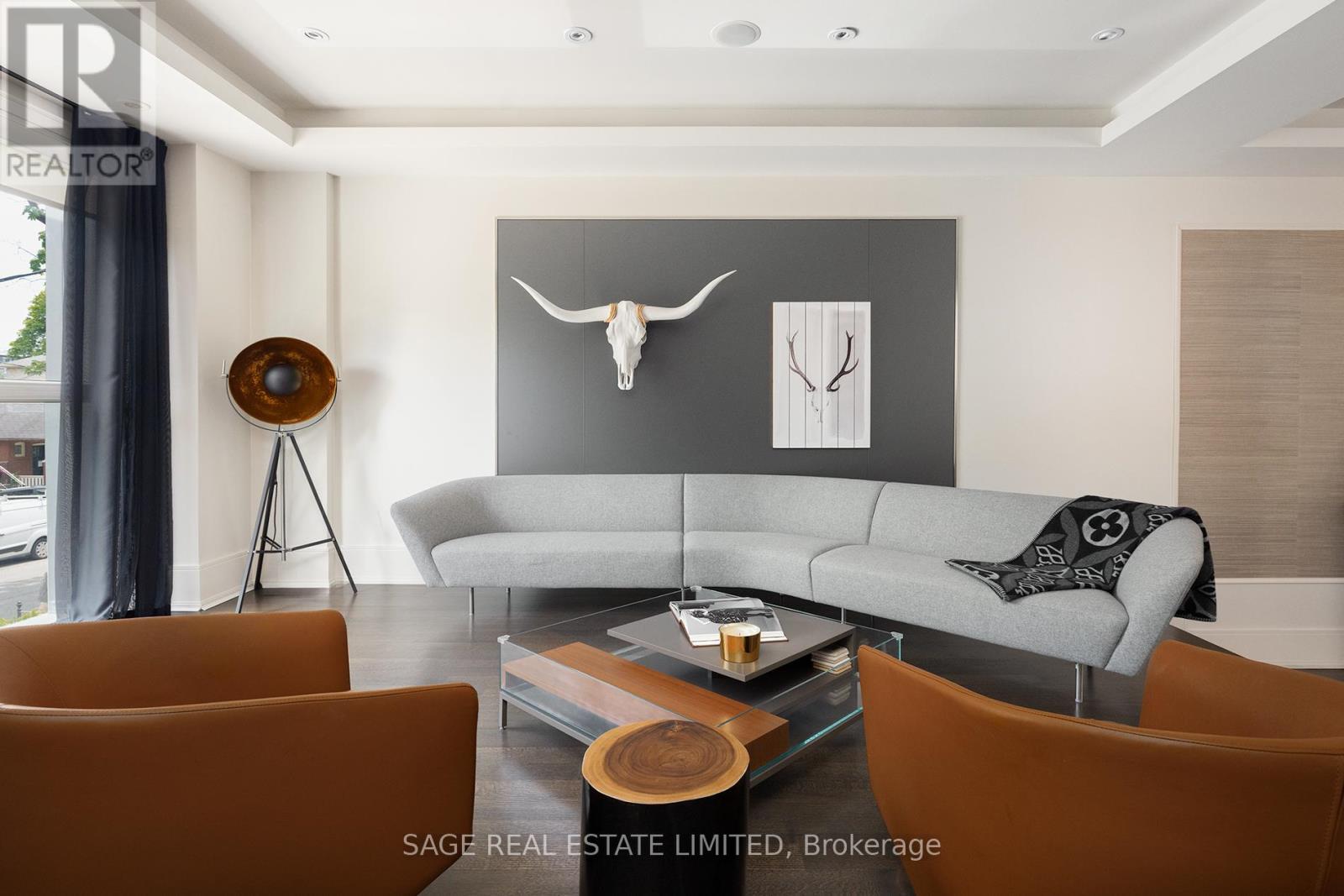 40 Hoyle Avenue, Toronto, Ontario  M4S 2X6 - Photo 2 - C12715944