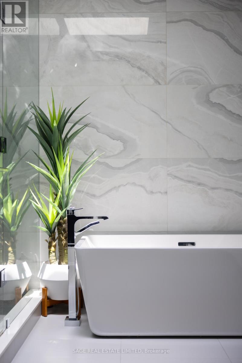 40 Hoyle Avenue, Toronto, Ontario  M4S 2X6 - Photo 26 - C12715944