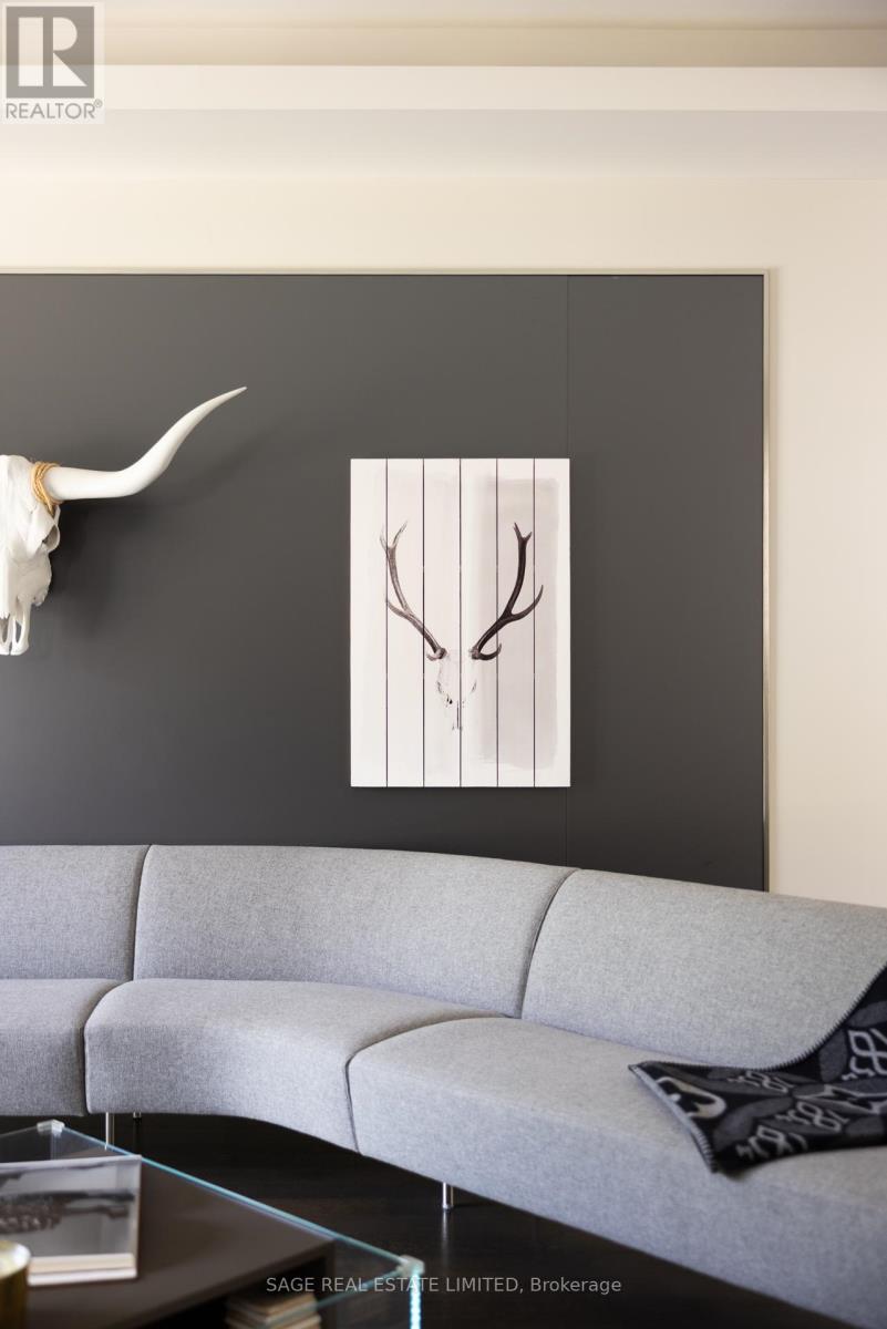 40 Hoyle Avenue, Toronto, Ontario  M4S 2X6 - Photo 5 - C12715944