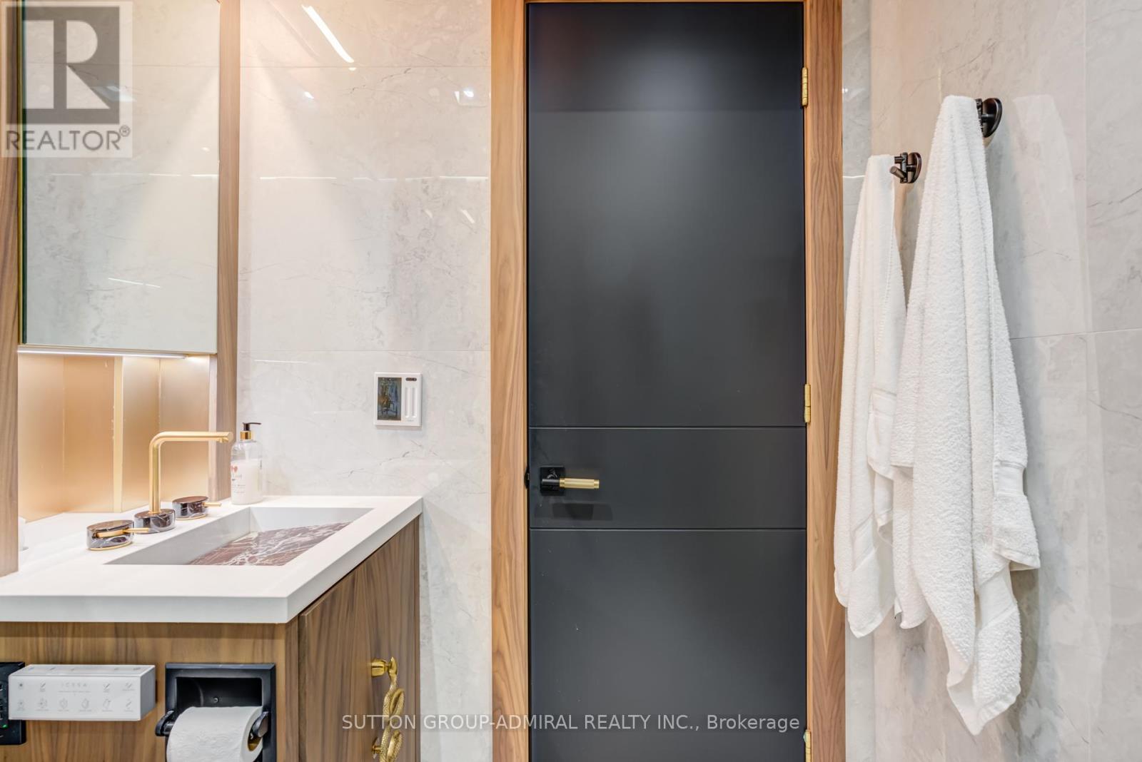 505 - 88 Cumberland Street, Toronto, Ontario  M5R 0C8 - Photo 19 - C12715966