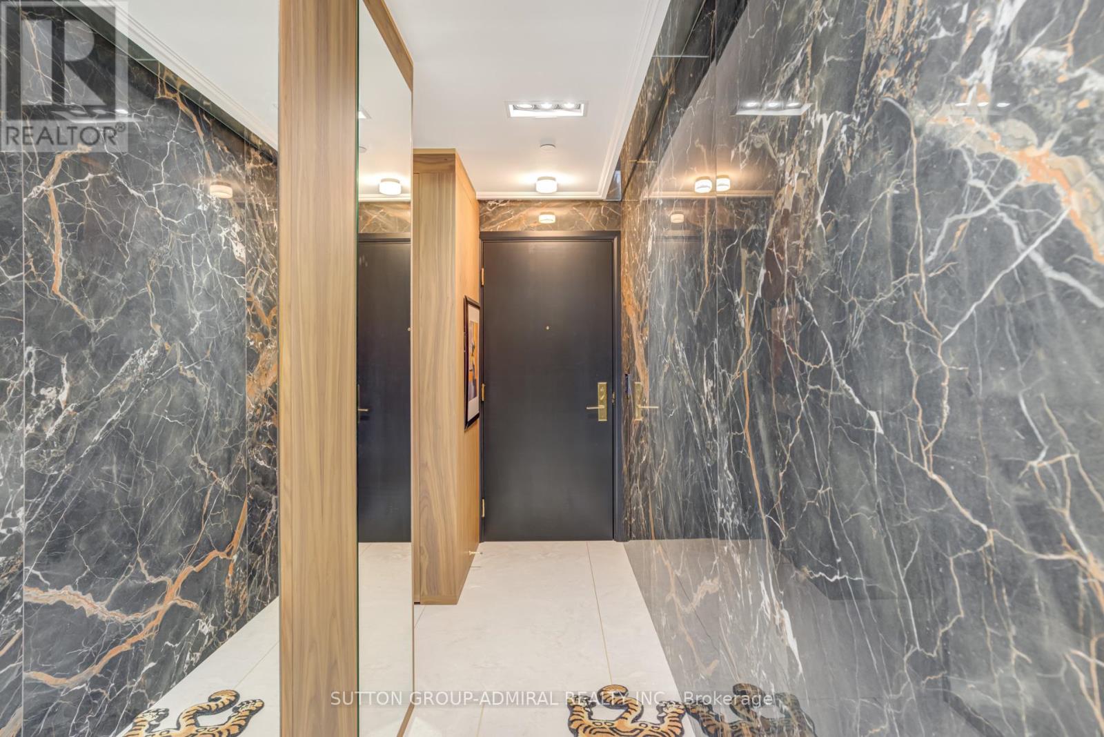 505 - 88 Cumberland Street, Toronto, Ontario  M5R 0C8 - Photo 2 - C12715966