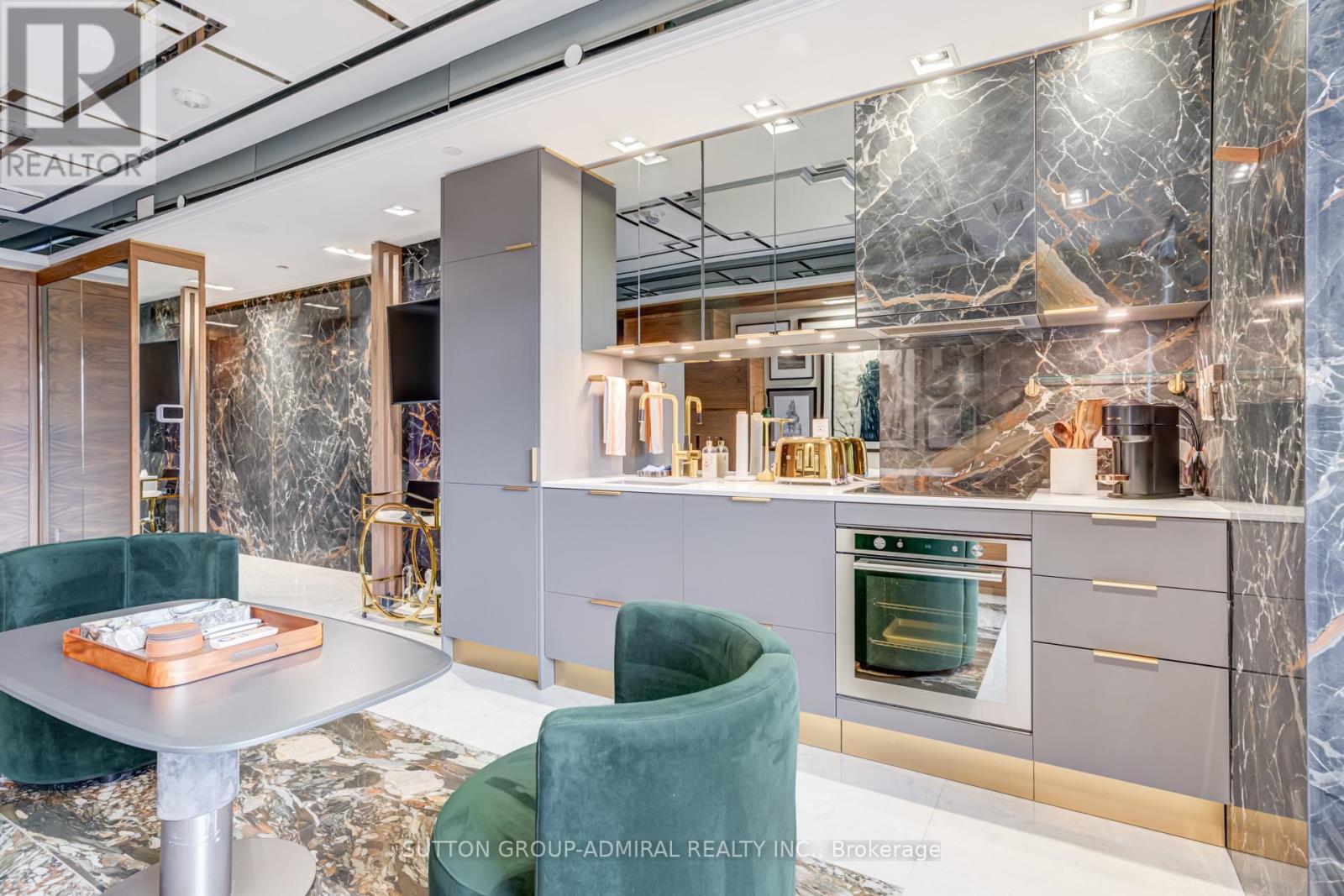 505 - 88 Cumberland Street, Toronto, Ontario  M5R 0C8 - Photo 8 - C12715966