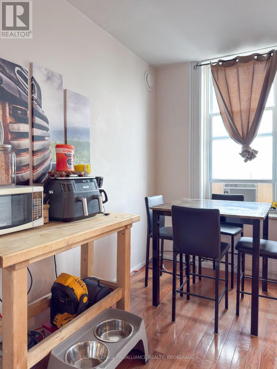 48 Dundas Street E, Greater Napanee, Ontario  K7R 1H8 - Photo 12 - X12715974