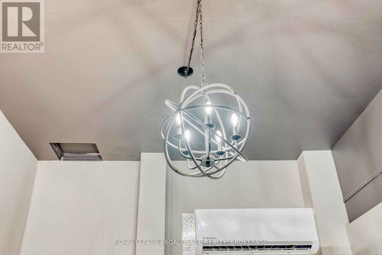 48 Dundas Street E, Greater Napanee, Ontario  K7R 1H8 - Photo 7 - X12715974