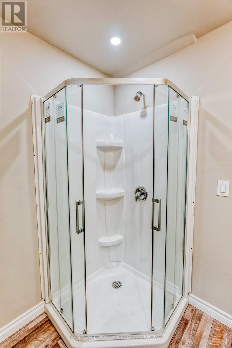 48 Dundas Street E, Greater Napanee, Ontario  K7R 1H8 - Photo 9 - X12715974