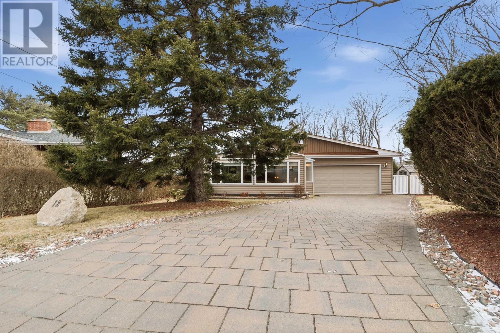 12 Canary Crescent, Halifax, Nova Scotia  B3M 1R1 - Photo 1 - 202601186