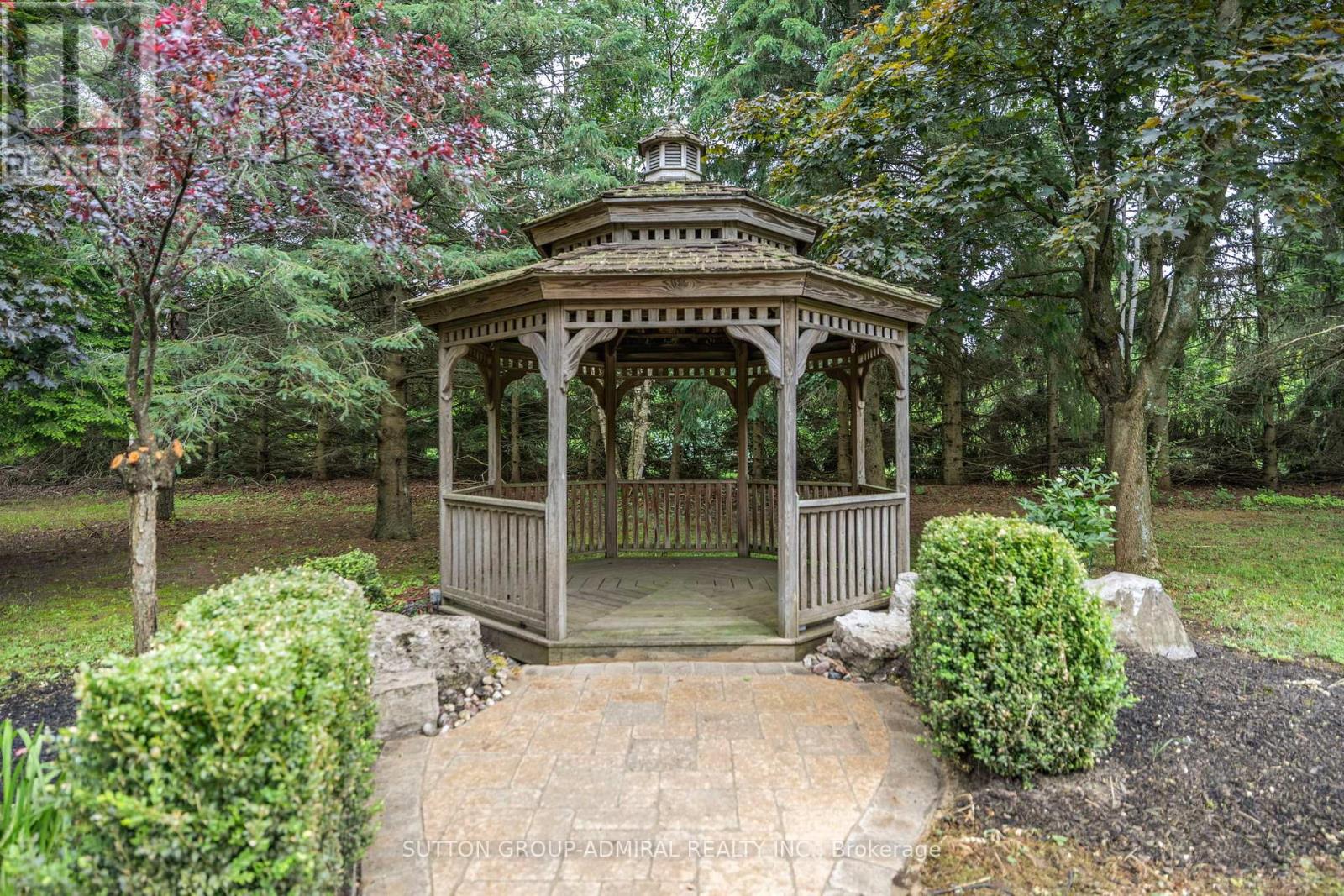 120 Lake Woods Drive, Whitchurch-Stouffville, Ontario  L4A 1P1 - Photo 12 - N12715948