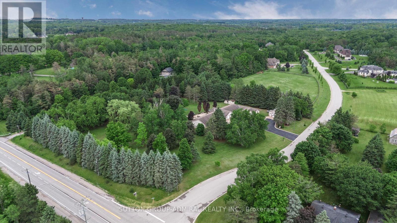 120 Lake Woods Drive, Whitchurch-Stouffville, Ontario  L4A 1P1 - Photo 2 - N12715948