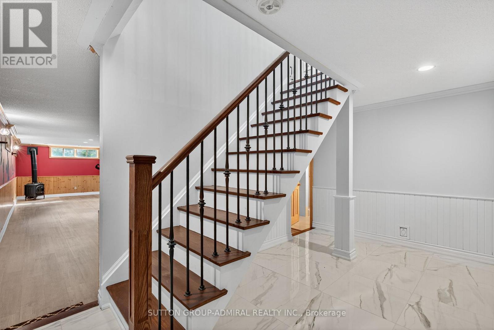 120 Lake Woods Drive, Whitchurch-Stouffville, Ontario  L4A 1P1 - Photo 34 - N12715948