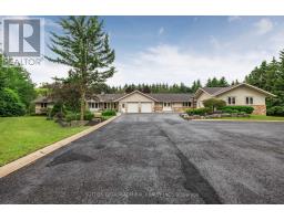 120 LAKE WOODS DRIVE, Whitchurch-Stouffville, Ontario