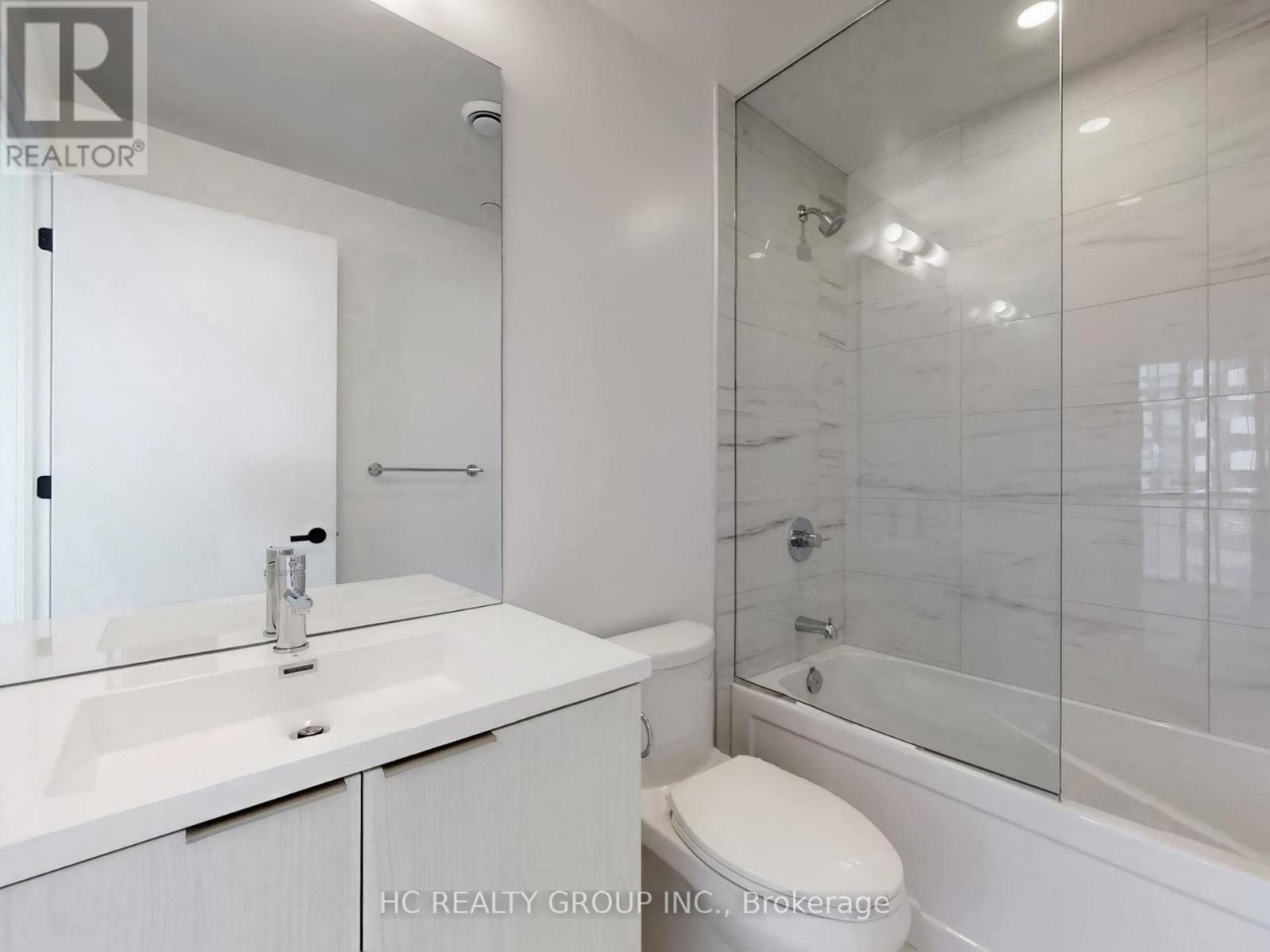 5001 - 8 Interchange Way, Vaughan, Ontario  L4K 0R2 - Photo 18 - N12715972