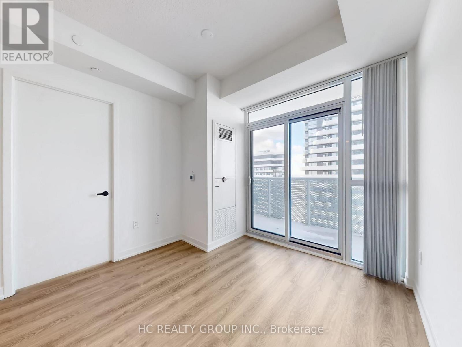 5001 - 8 Interchange Way, Vaughan, Ontario  L4K 0R2 - Photo 9 - N12715972