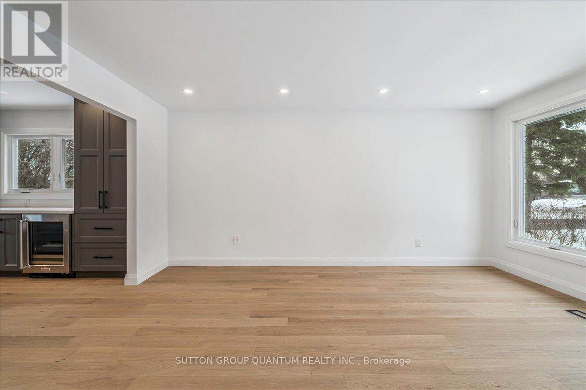 82 Marilyn Street, Caledon, Ontario  L7C 1H7 - Photo 5 - W12715960