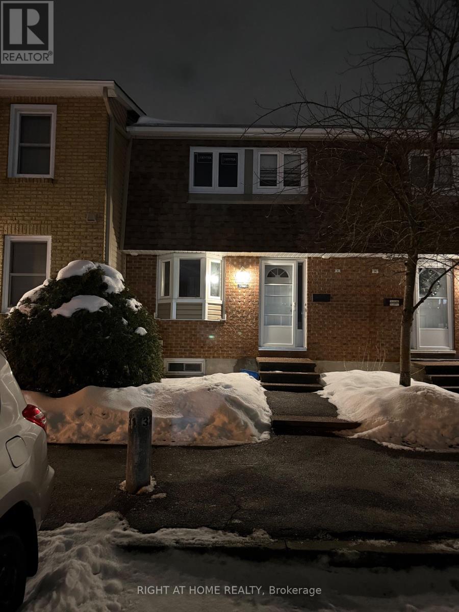 C - 1736 LAMOUREUX DRIVE, Ottawa, Ontario