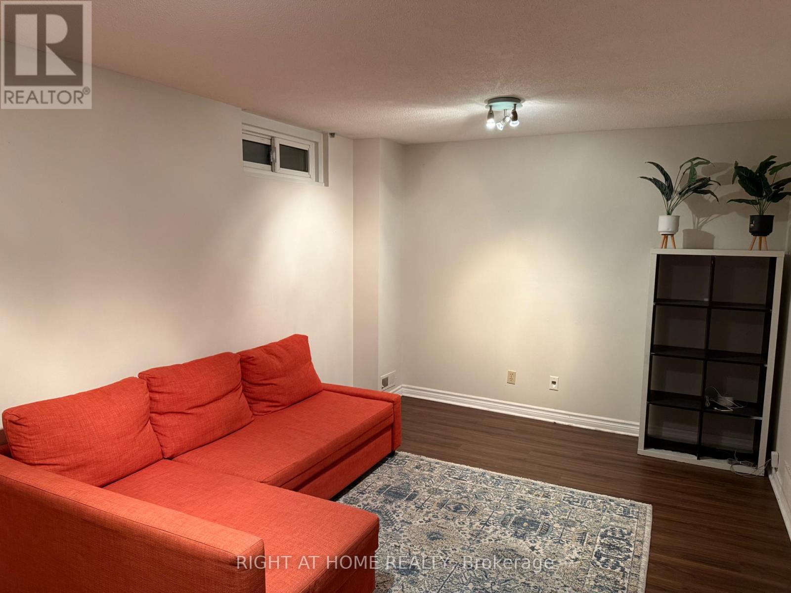 C - 1736 Lamoureux Drive, Ottawa, Ontario  K1E 2N5 - Photo 7 - X12715906