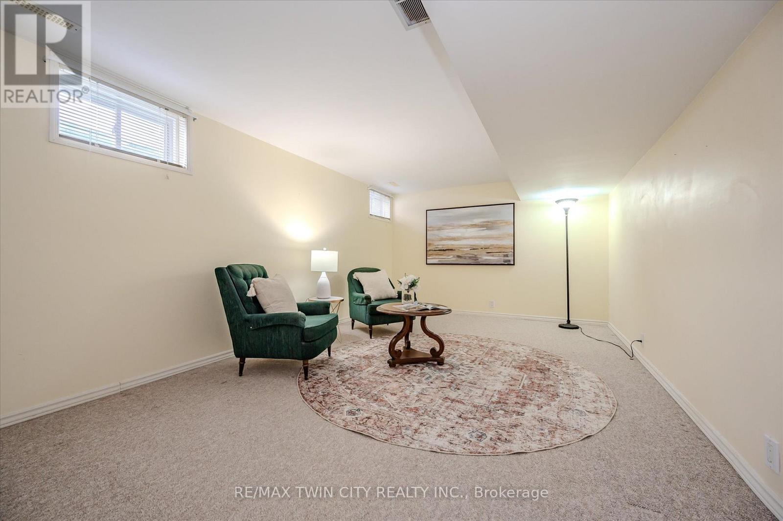 185 Wesley Crescent, Woolwich, Ontario  N2J 4G8 - Photo 19 - X12715916