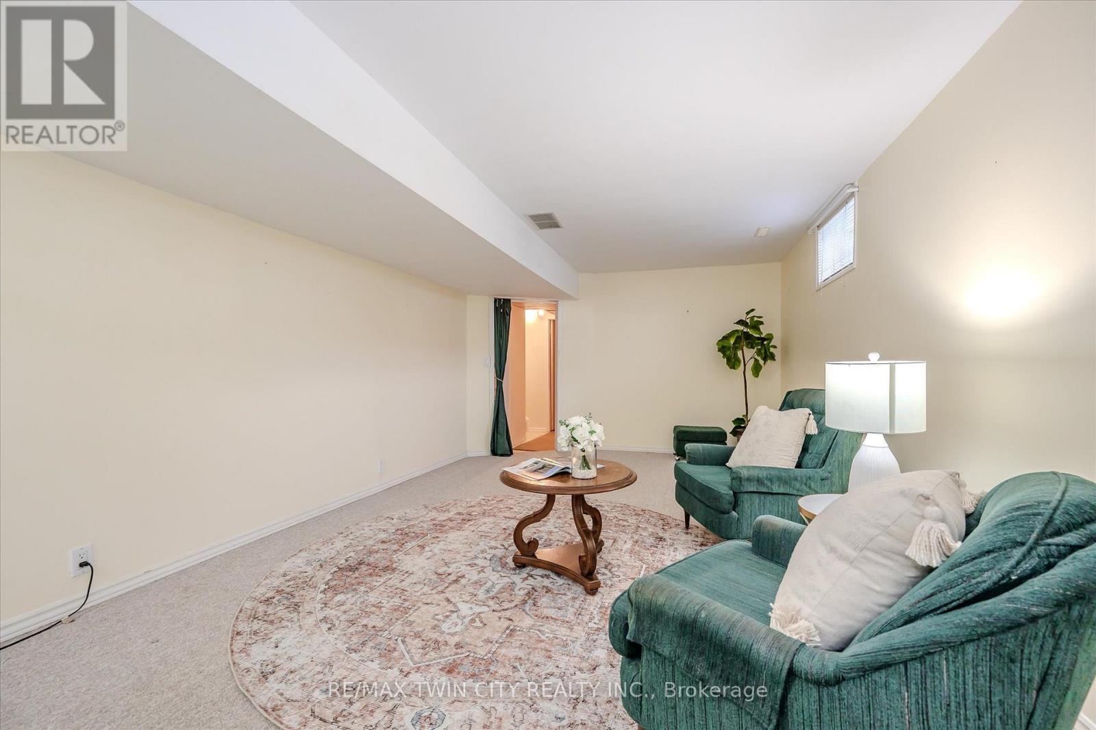 185 Wesley Crescent, Woolwich, Ontario  N2J 4G8 - Photo 20 - X12715916