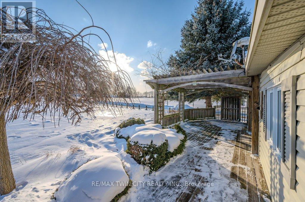 185 Wesley Crescent, Woolwich, Ontario  N2J 4G8 - Photo 25 - X12715916