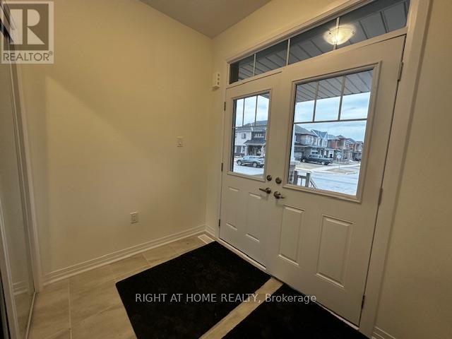 74 Witteveen Drive, Brantford, Ontario  N3T 0S3 - Photo 3 - X12715926