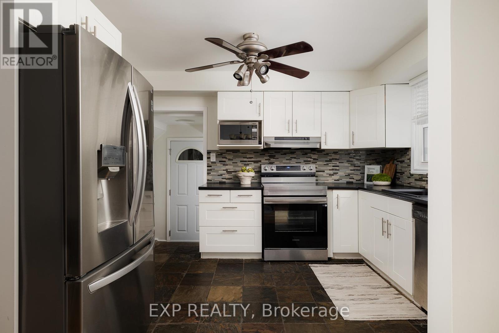 23 Dooley Drive, Kitchener, Ontario  N2A 1L5 - Photo 10 - X12715932