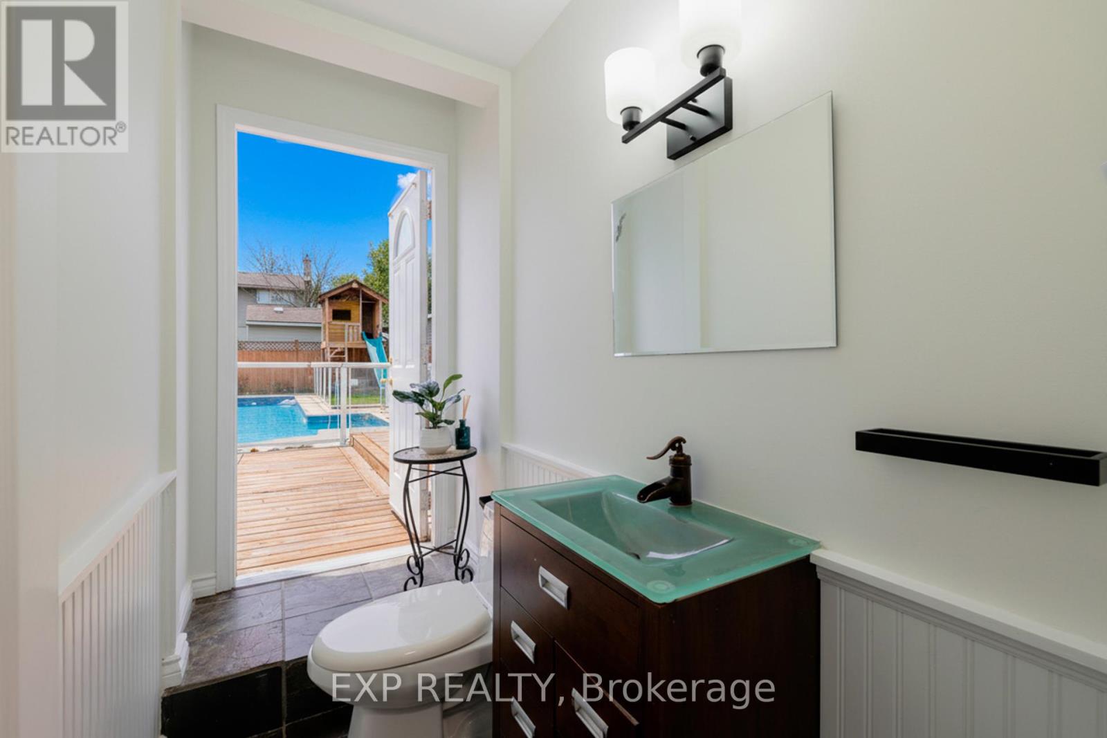 23 Dooley Drive, Kitchener, Ontario  N2A 1L5 - Photo 27 - X12715932