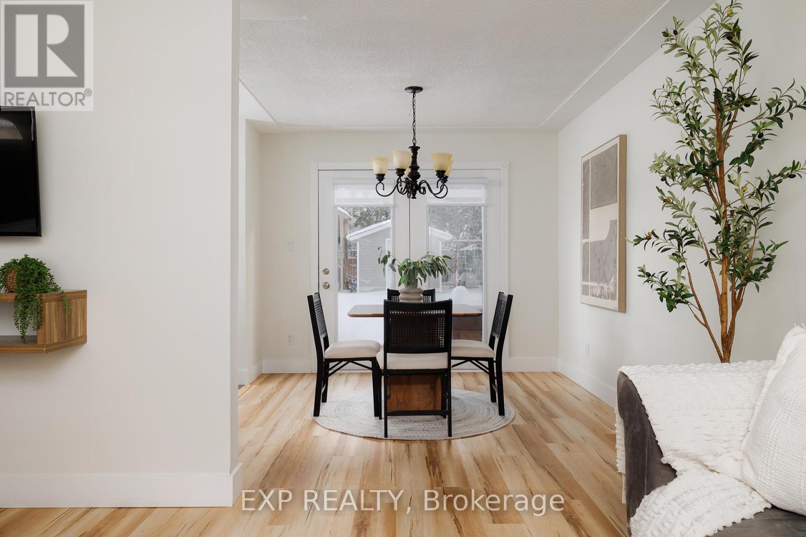 23 Dooley Drive, Kitchener, Ontario  N2A 1L5 - Photo 7 - X12715932