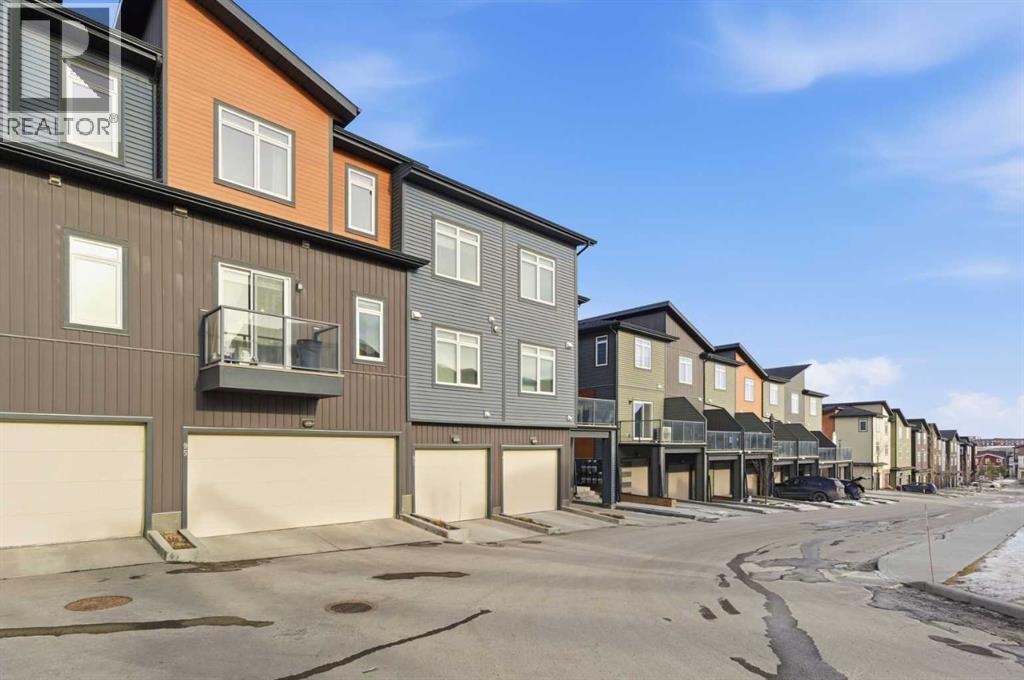 95 Sage Bluff Gate Nw, Calgary, Alberta  T3R 1T5 - Photo 38 - A2278535