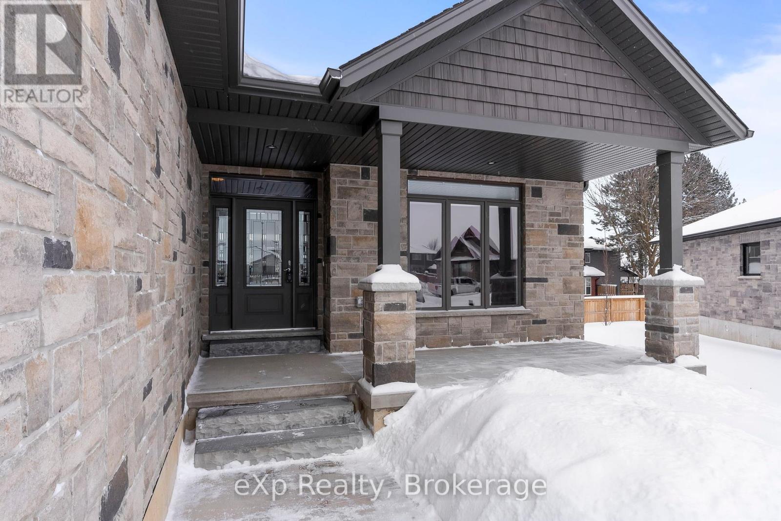 127 DOUG'S CRESCENT, Wellington North, Ontario