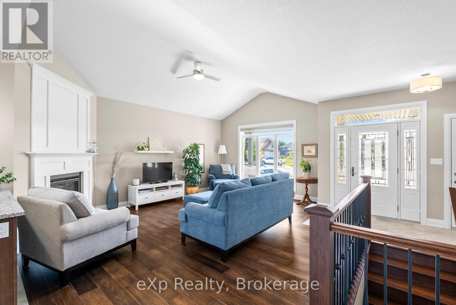 127 Doug's Crescent, Wellington North, Ontario N0G 2L4 - Photo 2 - X12715992