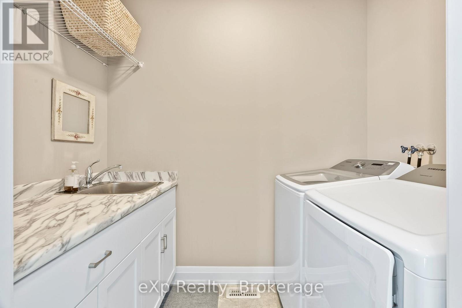 127 Doug's Crescent, Wellington North, Ontario N0G 2L4 - Photo 6 - X12715992